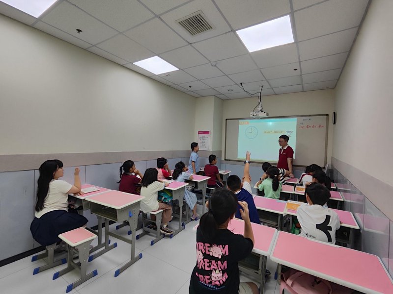 暑假班：开启孩子的学习新篇章